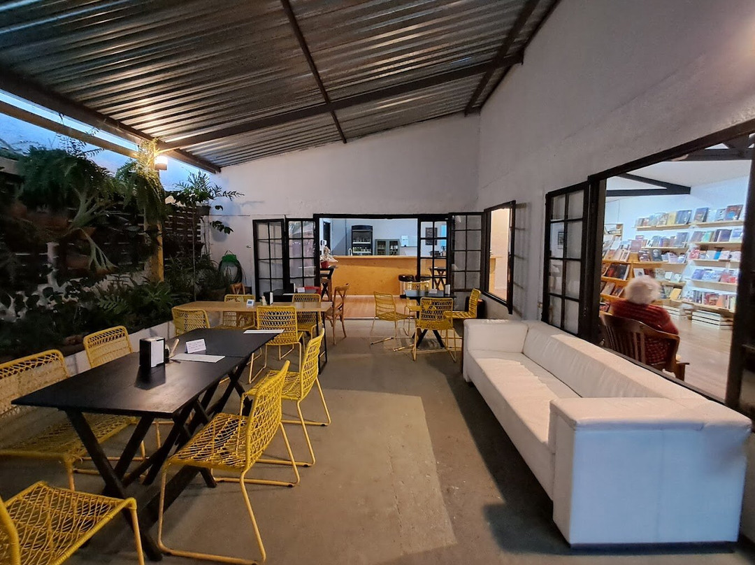 Livra Livros E Cafés