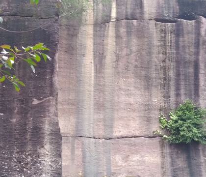 莲花山古采石场-广州市必去景点