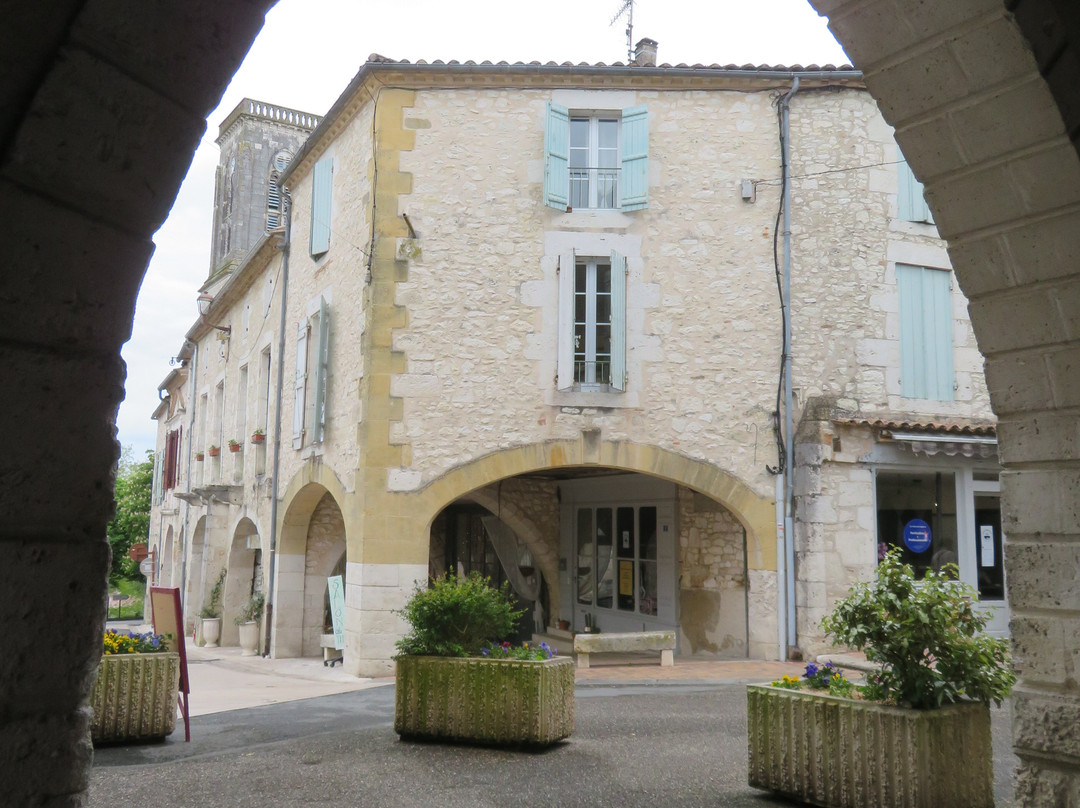 Bastide de Castillonnes景点图片