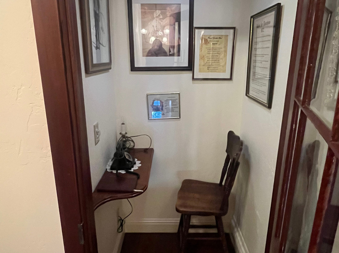 Weaverville Hotel主图