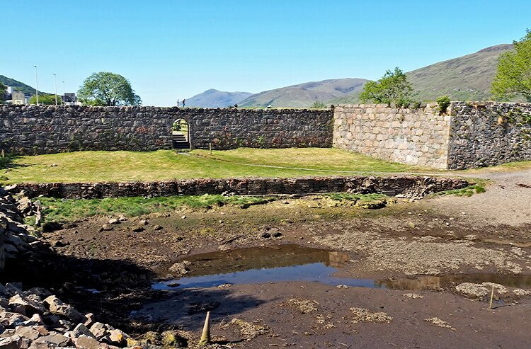 Old Fort of Fort William-威廉堡必去景点