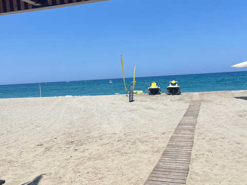 Seajoy Watersports-雷斯蒙必去景点