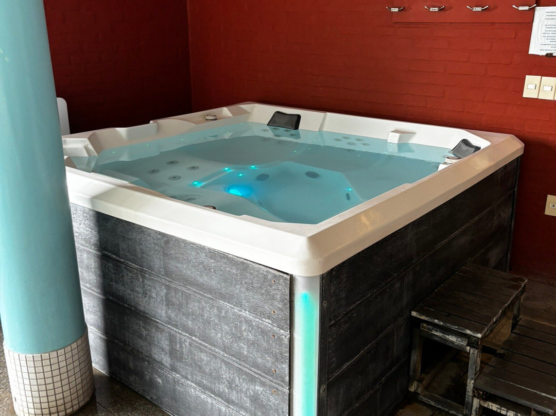 Regency Park Hotel主图