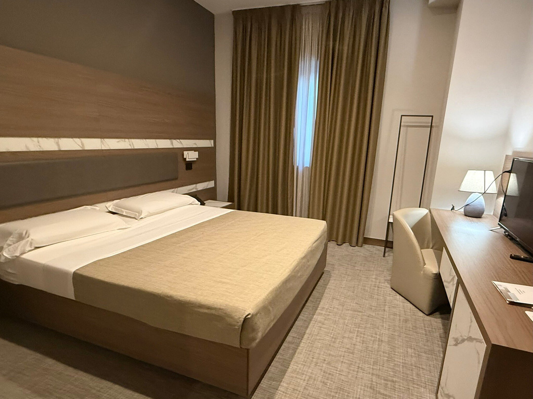 Building Hotel