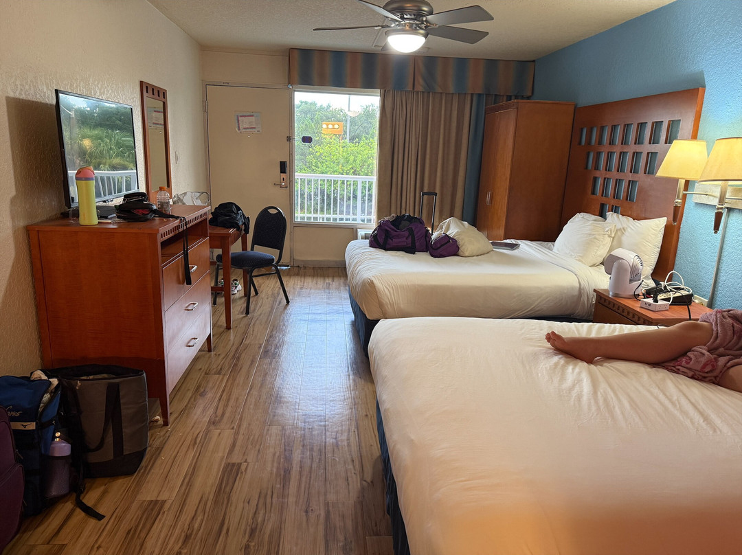 Ramada By Wyndham Hotel And Water Park主图