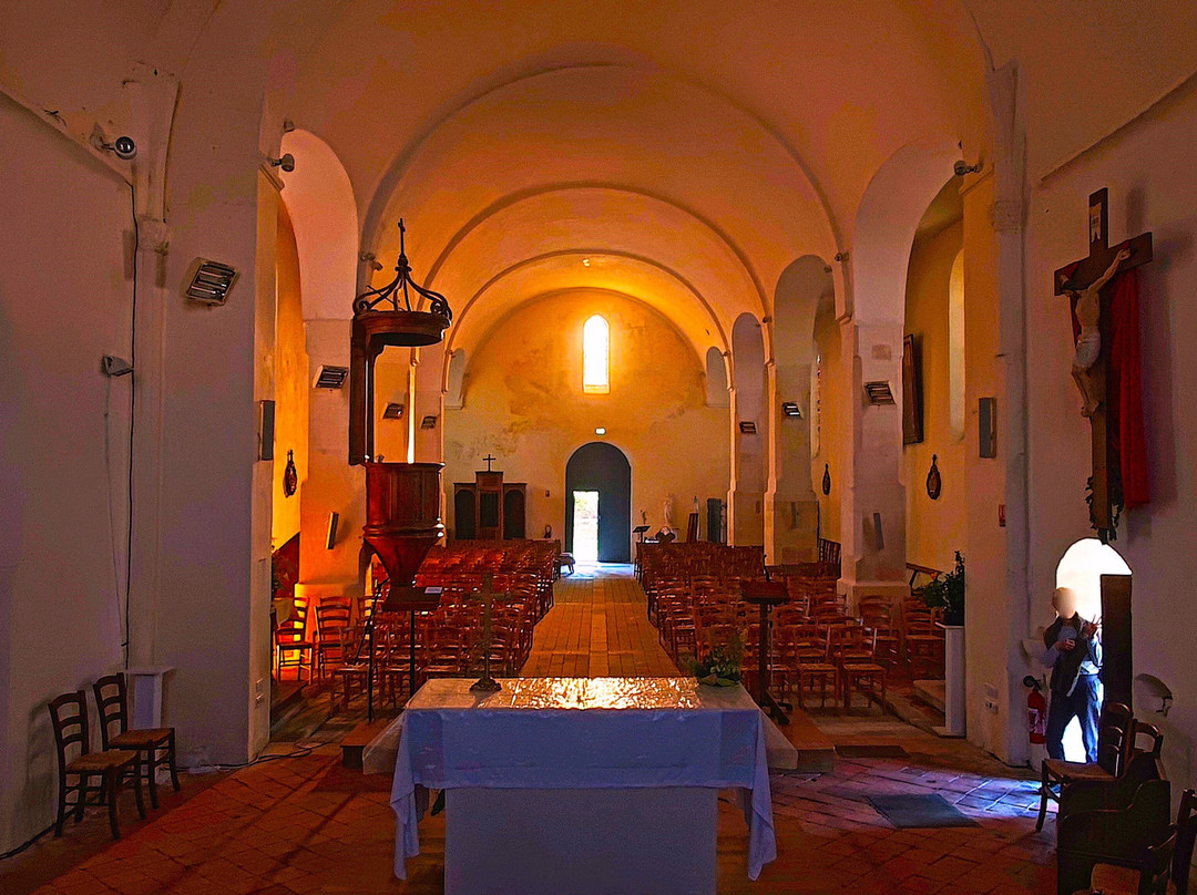 Eglise Saint Pierre-Cravans必去景点