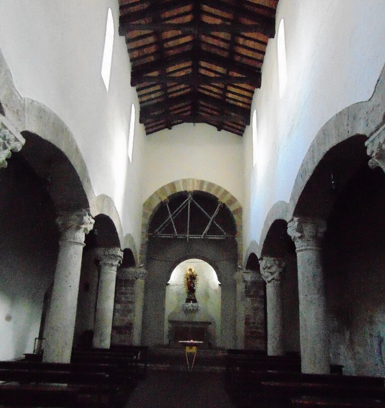 Chiesa di Santa Maria in Pensole-Narni必去景点