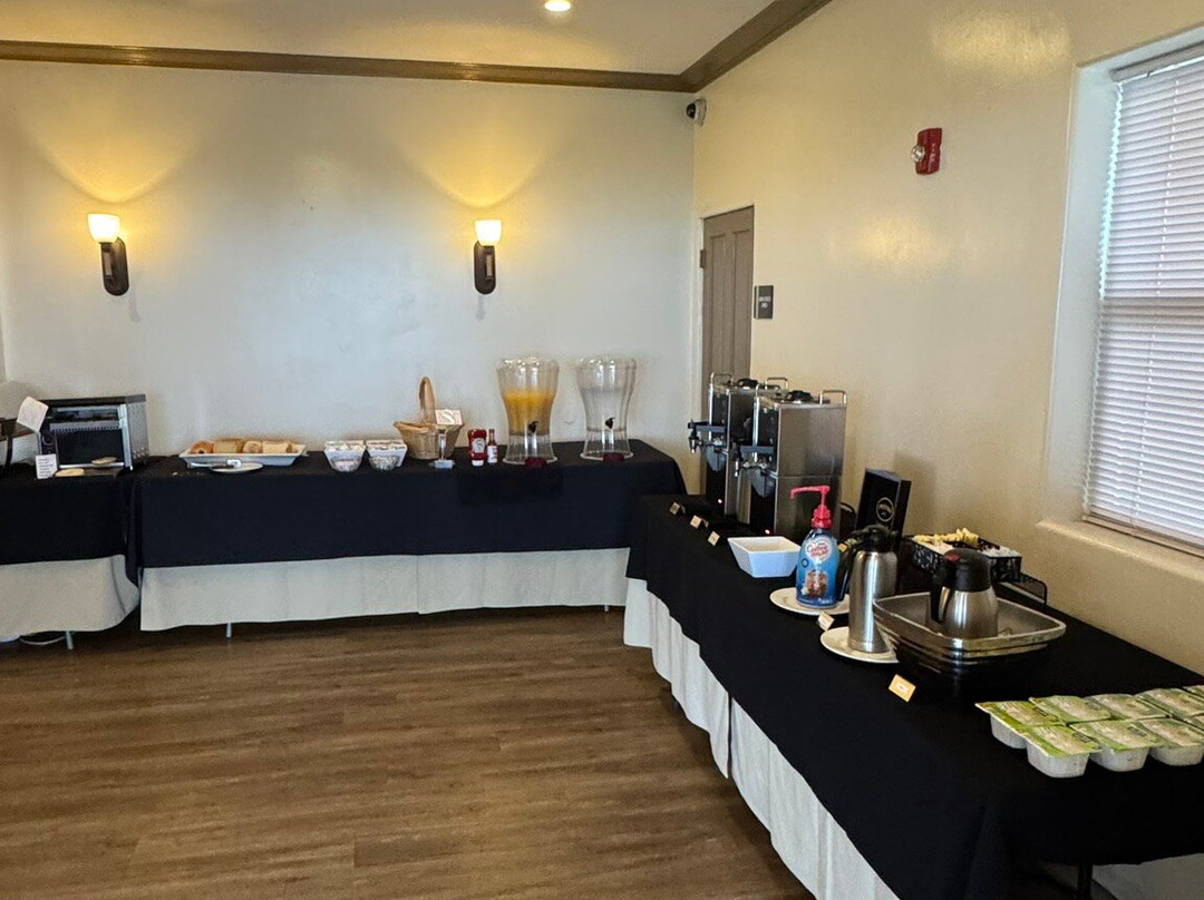 温德姆花园皮尔庞特酒店主图