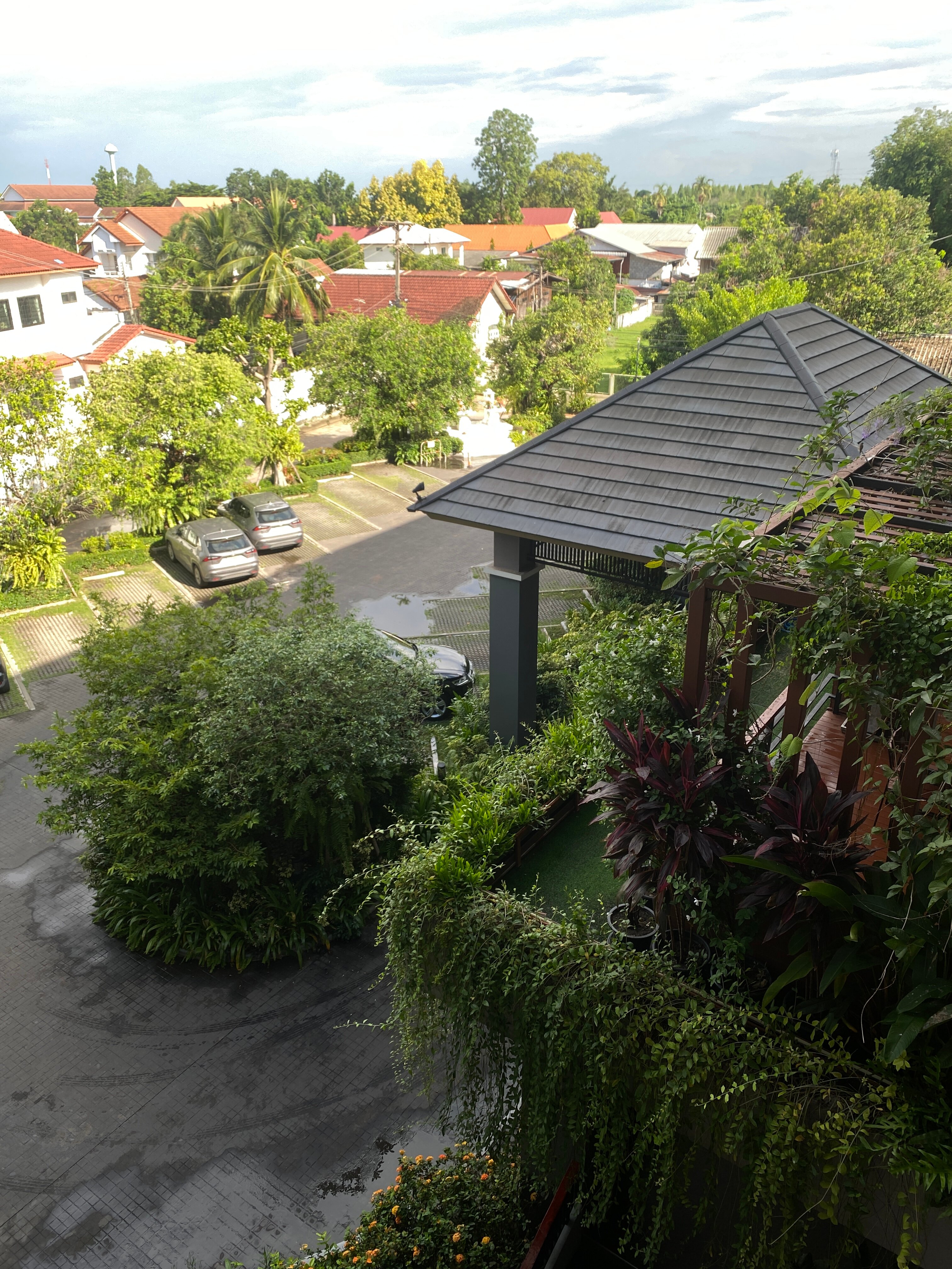 Nadee 10 Resort & Hotel-浴室
