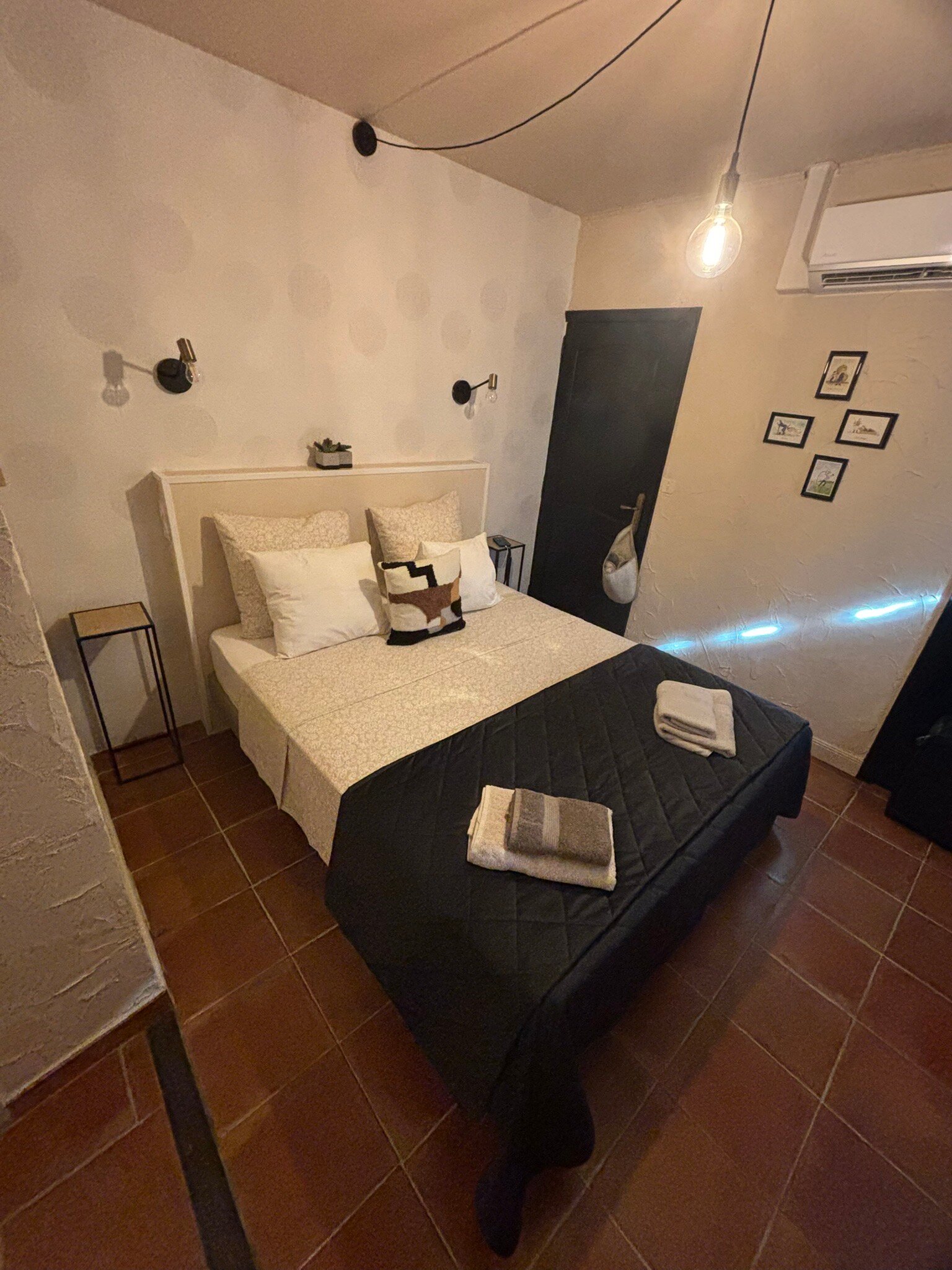 La Tour de Peres-官方