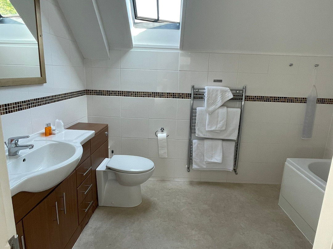 Broom Hall Inn主图