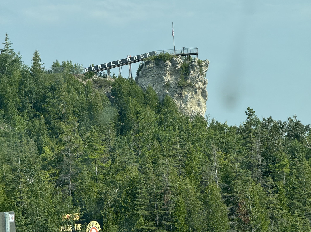 Castle Rock-圣伊尼亚斯必去景点