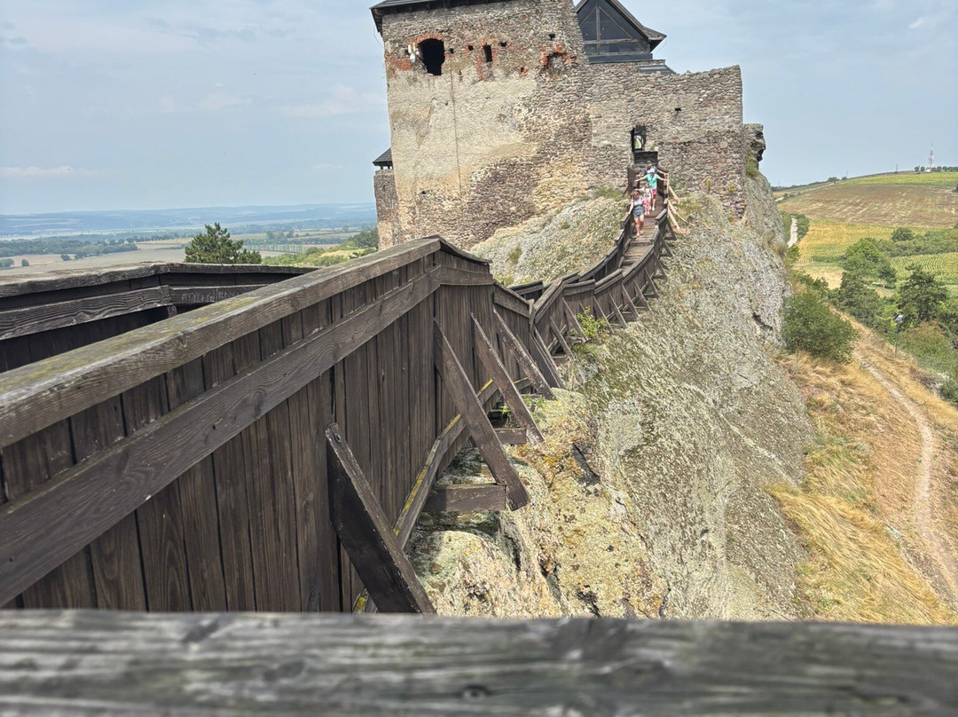 Castle of Boldogko-Boldogkovaralja必去景点