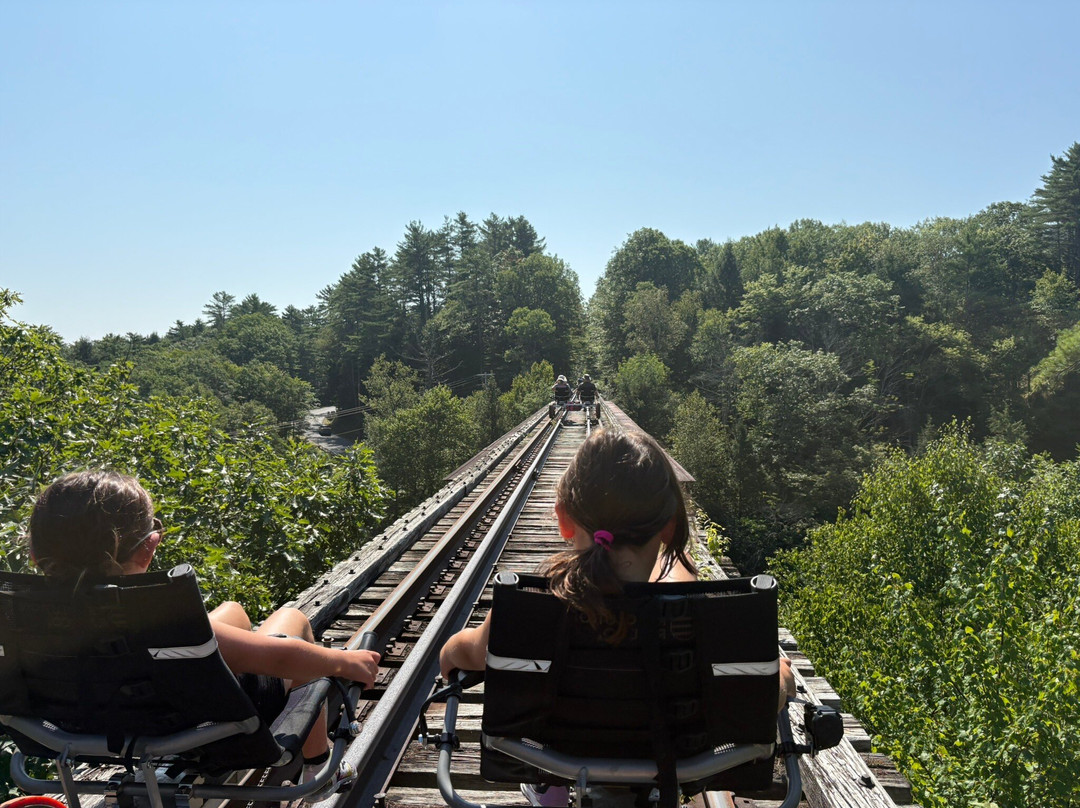 Revolution Rail Co. Hadley-Hadley必去景点