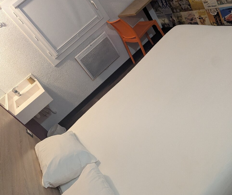 HOTELF1 巴黎维勒蒙布尔酒店主图