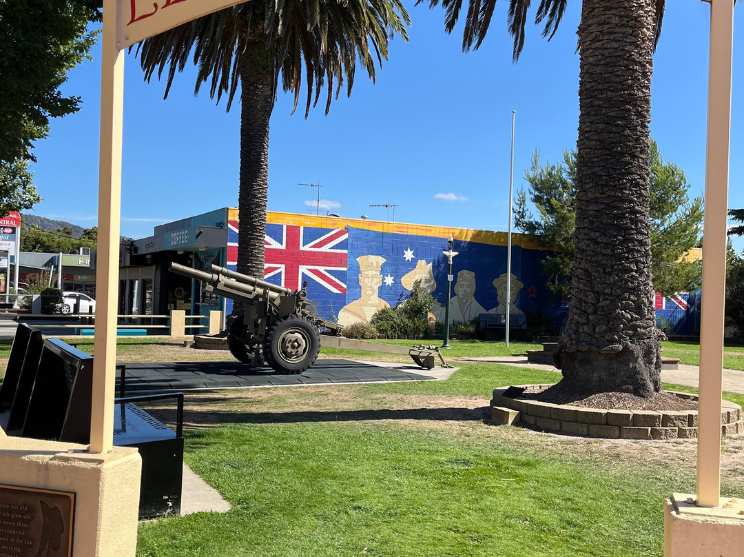 St Helens War Memorial-圣海伦火山必去景点