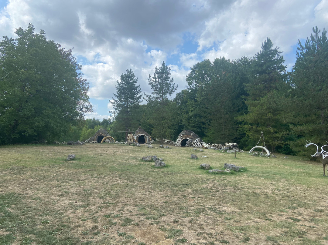 Paléosite-Saint-Cesaire必去景点