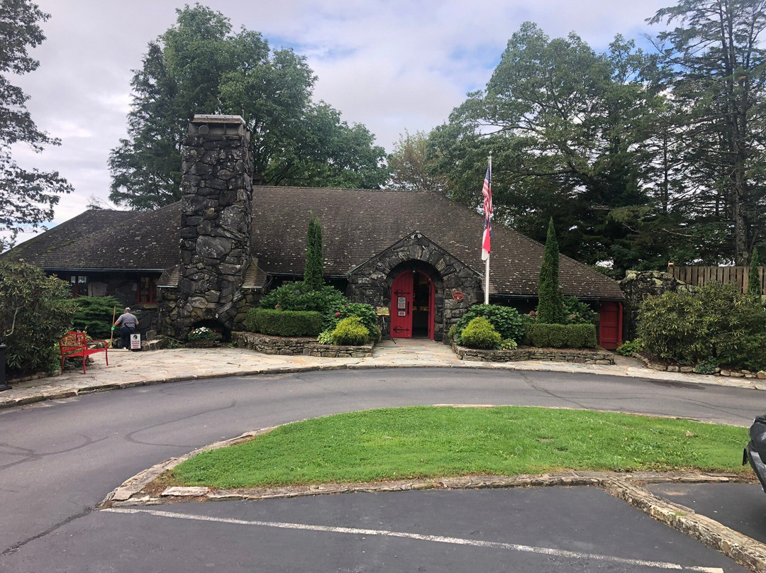 The Blowing Rock-布洛英罗克必去景点