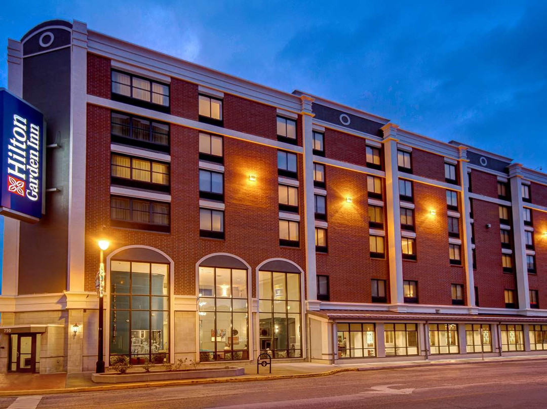 特雷霍特酒店住宿-特雷霍特希尔顿花园旅馆