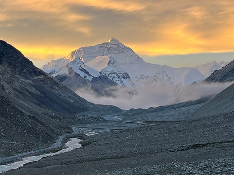 Viajes a Nepal-萨拉戈萨省必去景点