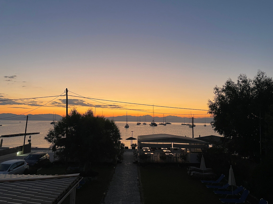 Christina Beachfront Rooms By Hotelius主图