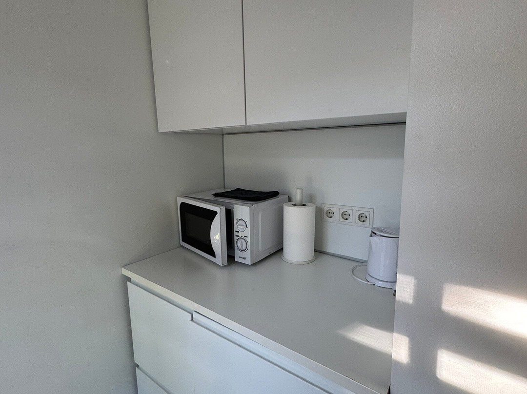 Apartment Amber White