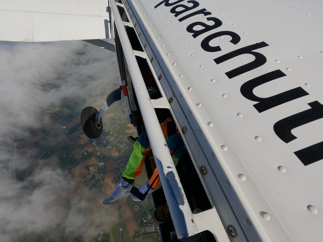 Abeille Parachutisme-勒阿弗尔必去景点