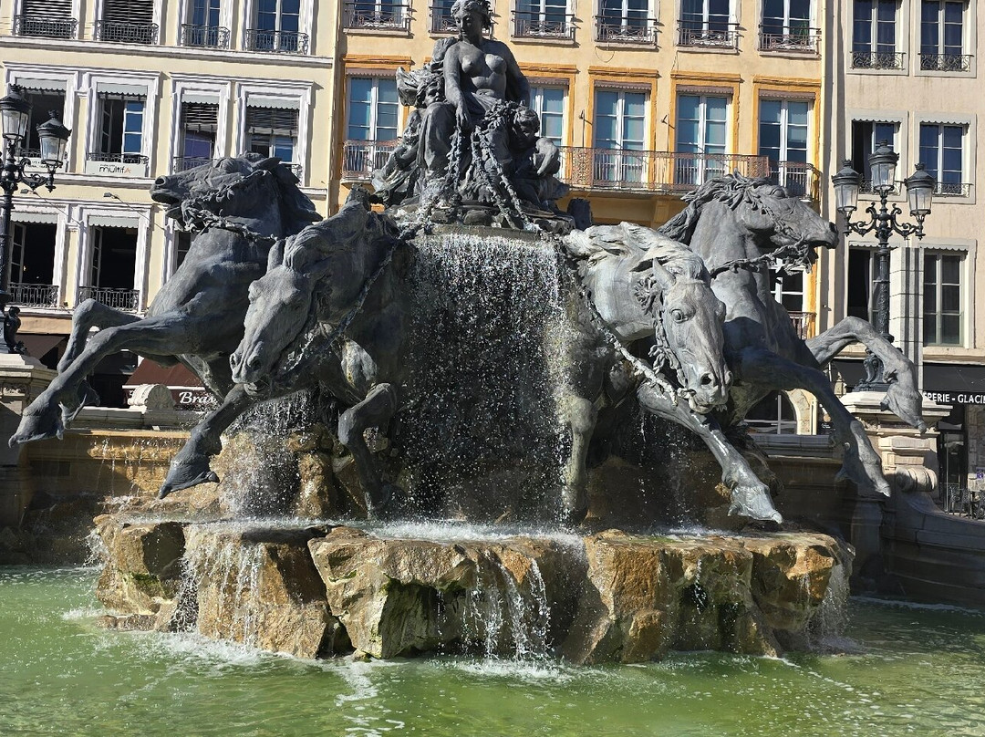 Place des Terreaux-里昂必去景点