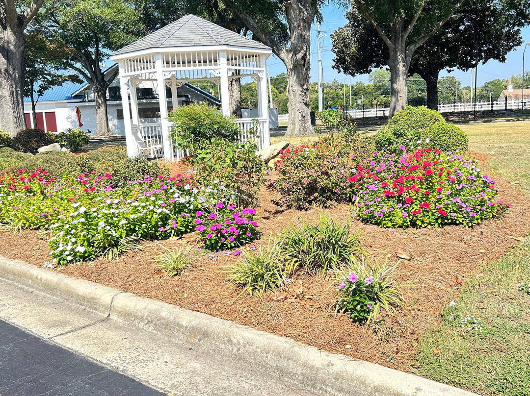 Ambassador Inn主图