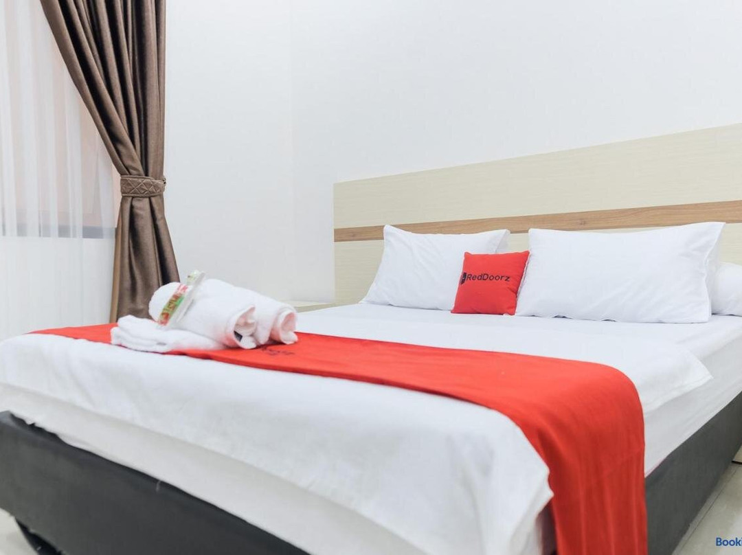 RedDoorz Syariah @ Jalan Ir Haji Juanda Jambi