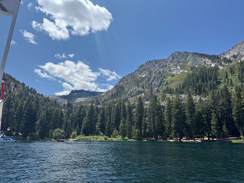 Tahoe Gal Cruises-塔霍城必去景点