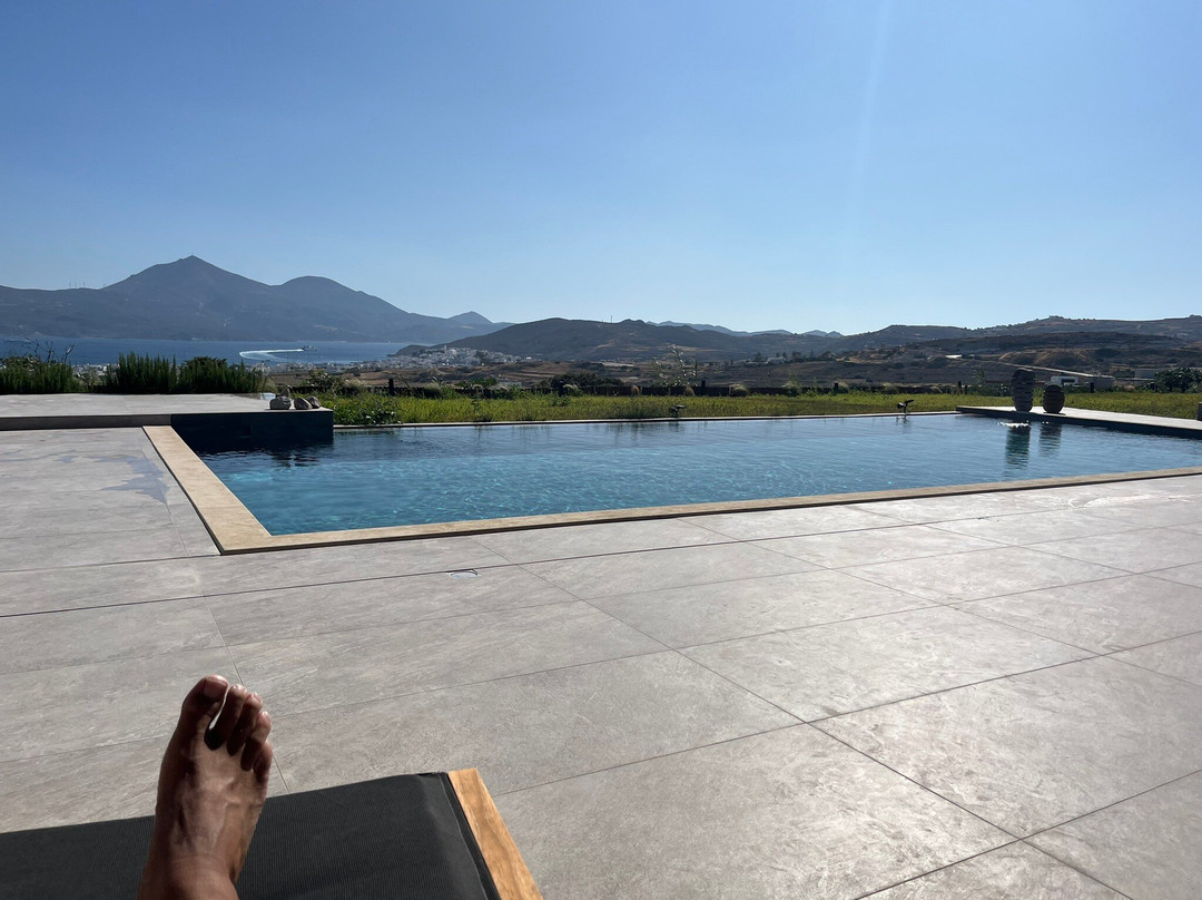 Obsidian Suites Milos
