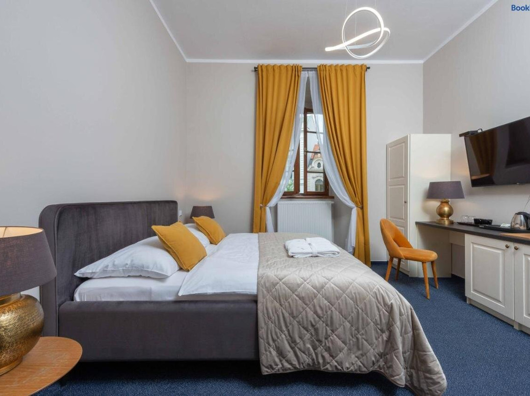 Velky Osek酒店住宿-Zamecky penzion