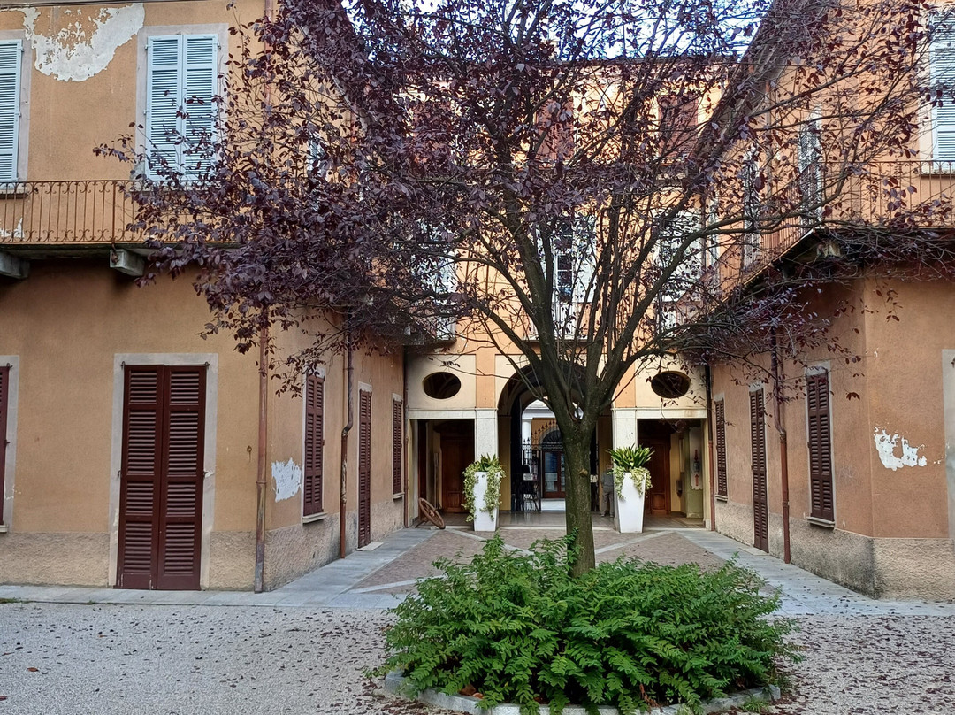 Palazzo Ferrari-Gozzano必去景点