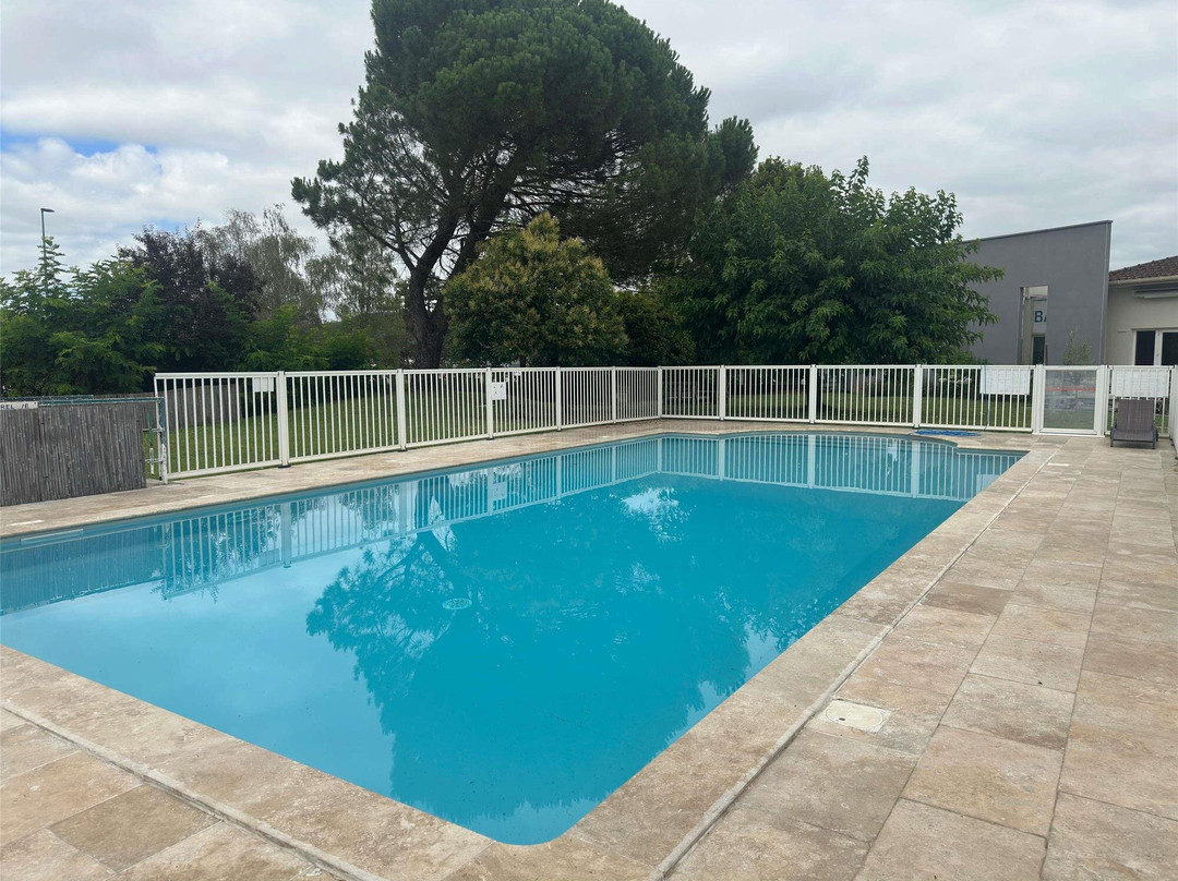 Cahors酒店住宿-宜必思卡奥尔酒店