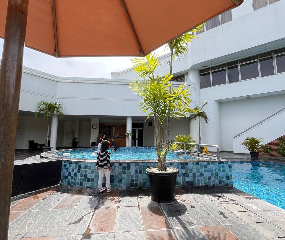 桑提卡三宝垄酒店主图