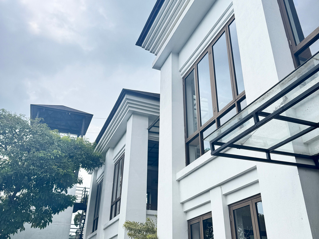 吉布鲁武巴都度假村主图