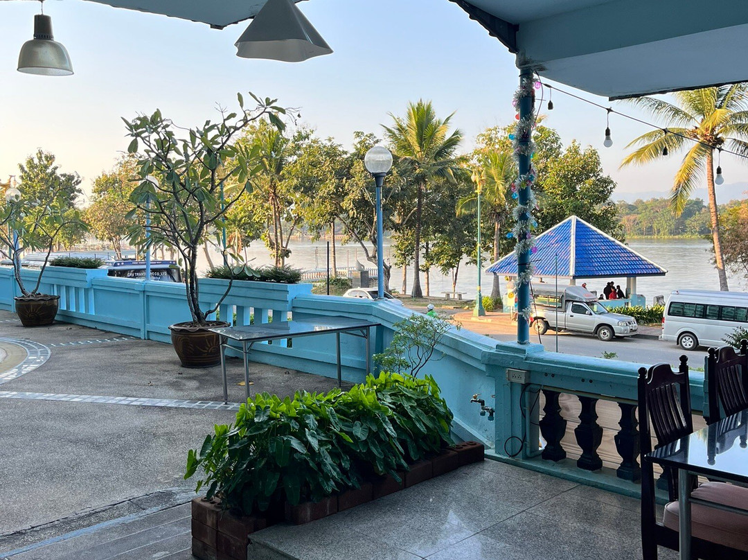 韦安塔克滨江大酒店主图