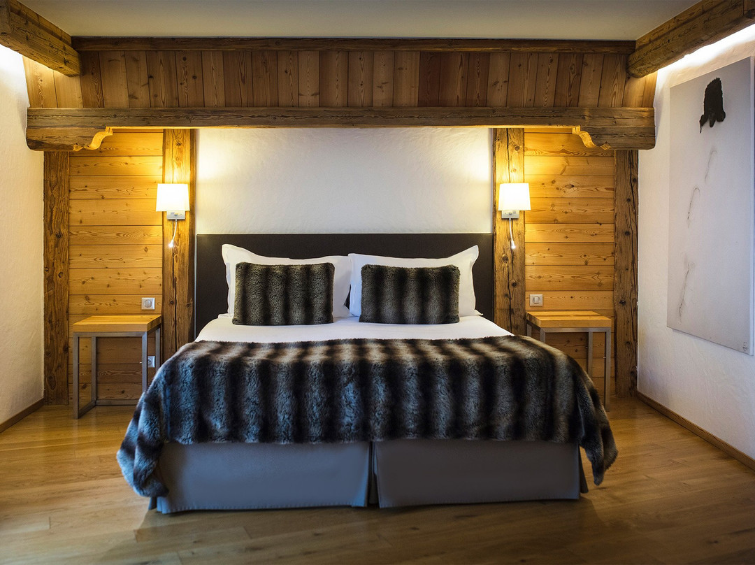 拉克吕萨酒店住宿-爱心村社酒店