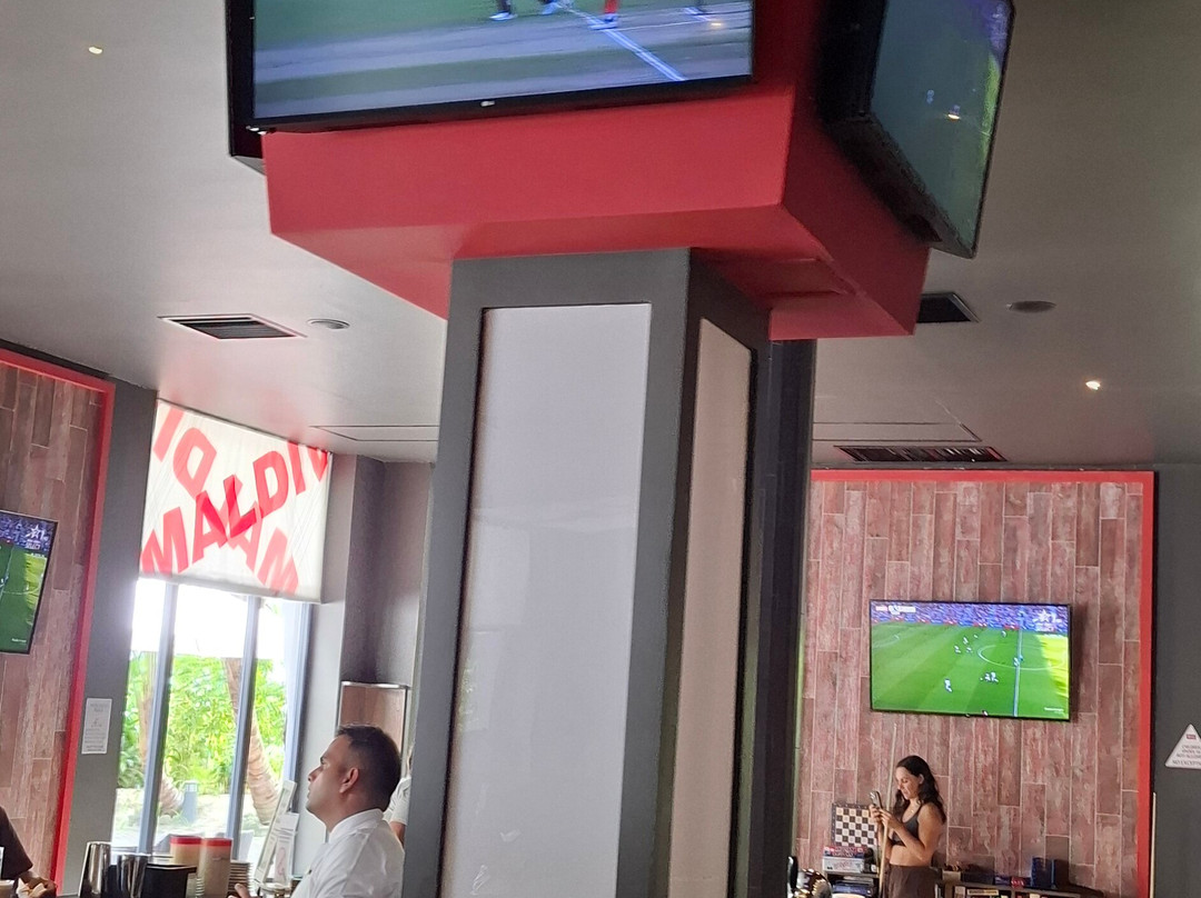 Sports Bar-Kudahuvadhoo Island必去景点