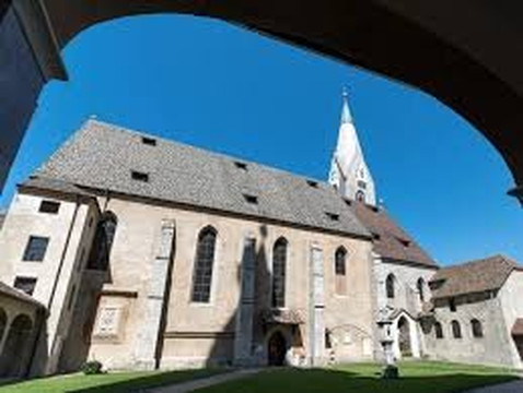 Chiesa di San Michele Arcangelo-布雷萨诺内必去景点