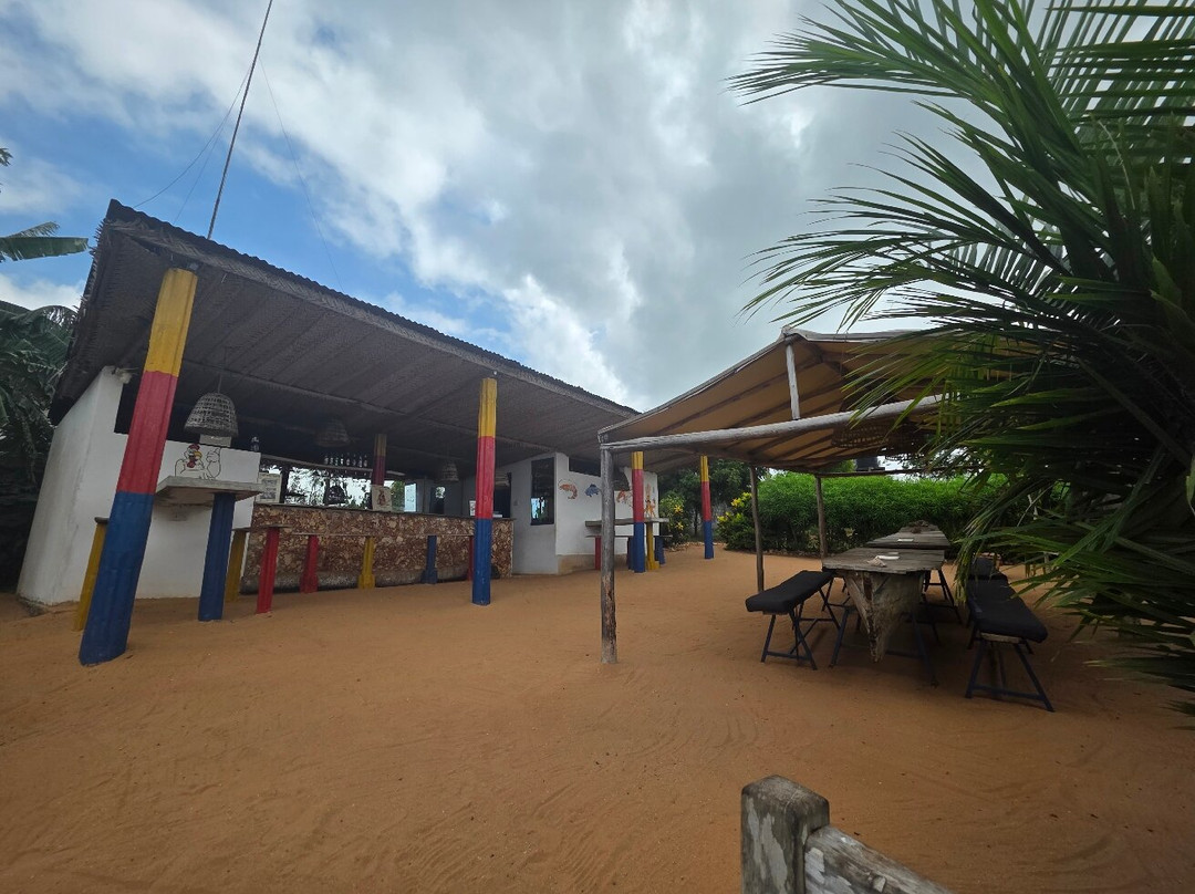 Arnoldi's on the Cliff - Bar & Bites