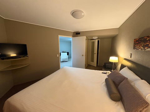 北伯恩酒店主图