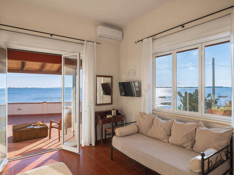 拉古纳芬尼斯旅馆主图