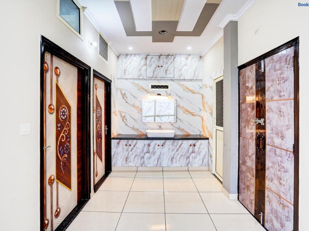 Spot On Hotel Luxury