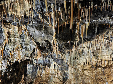 Treak Cliff Cavern-Castleton必去景点