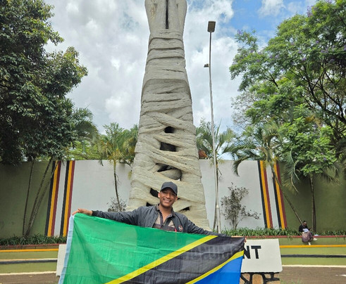 Independence Monument-坎帕拉必去景点
