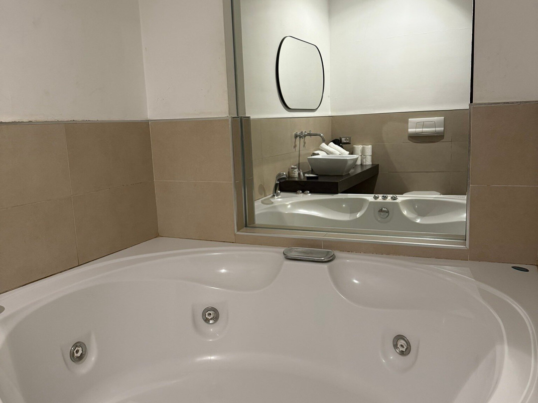 欧罗巴酒店主图