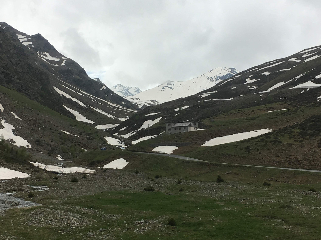 Umbrail Pass-Santa Maria Val Müstair必去景点