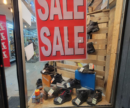 Brown's Army + Navy-阿斯托里亚必去景点